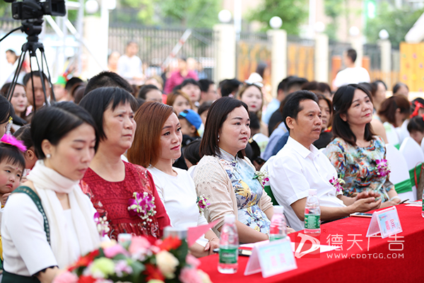 常德市德天廣告有限公司,品牌設(shè)計(jì),活動策劃,影視攝制,廣告設(shè)備租賃,媒體廣告推廣,