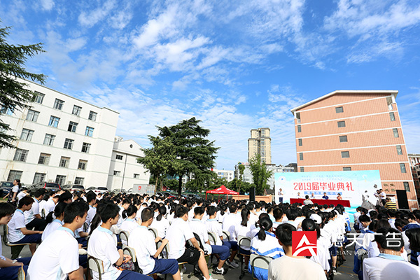 常德市德天廣告有限公司,品牌設(shè)計(jì),活動(dòng)策劃,影視攝制,廣告設(shè)備租賃,媒體廣告推廣,